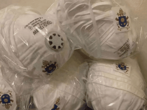 Vatican sends face masks to China