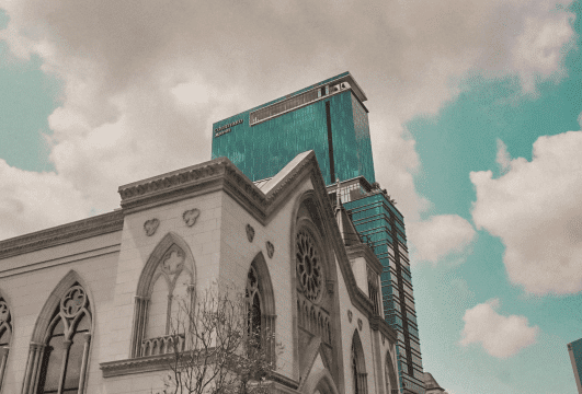 Malaysia suspends liturgies, Singapore calls off the resumption of Masses