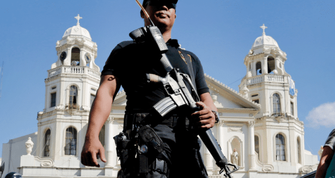Philippine police shoot and kill quarantine violator in Manila