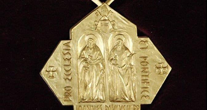 Filipinos receive papal awards Filipinos receive papal awards
