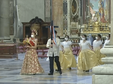 Pope celebrates 500 years of Christianity in the Philippines