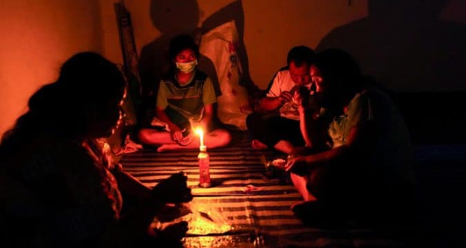 Myanmar’s displaced take refuge in churches Myanmar’s displaced take refuge in churches