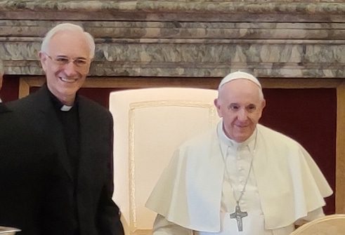 Be close to the Lord and his people, pope urges missionaries