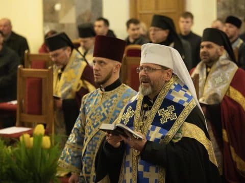 Ukrainian archbishop recounts the horrors, heroism of war Ukrainian archbishop recounts the horrors, heroism of war