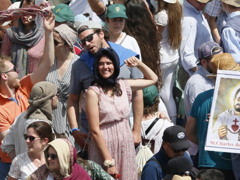 Lives of saints proves God’s love, pope says at canonisation Mass