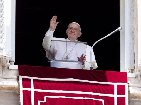 In face of rejection and injustice, do good, pope says