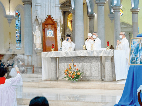 Every Christian called to bear witness to faith and pray for vocations Every Christian called to bear witness to faith and pray for vocations