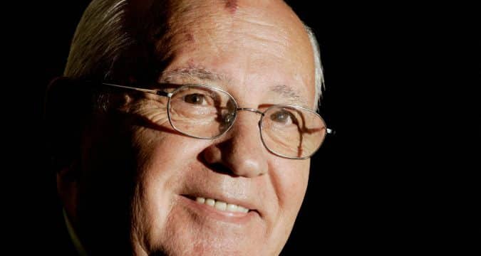 Pope offers prayers and praise for Mikhail Gorbachev who died at 91 Pope offers prayers and praise for Mikhail Gorbachev who died at 91