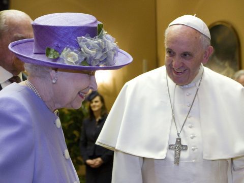 British Catholics, Pope Francis pay tribute to Queen Elizabeth II