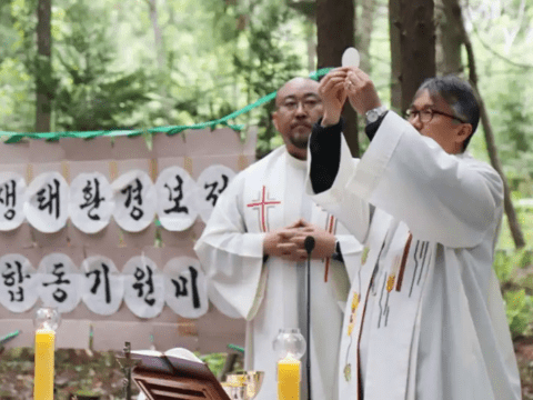 Korean Catholics oppose new airport in Jeju island