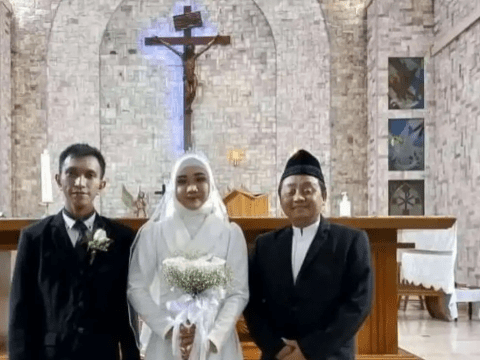 Indonesia’s top court issues circular against interfaith marriage