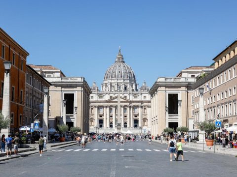 Vatican investment office reports US million profit for 2022