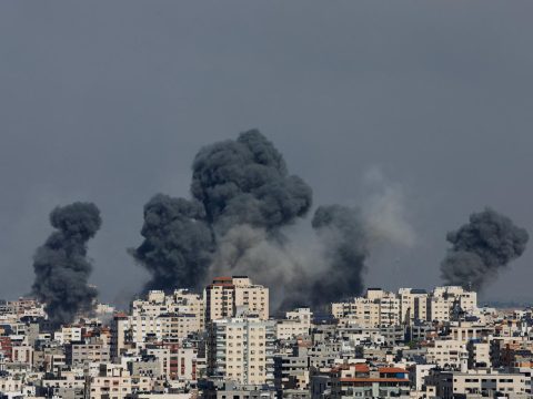 ‘Every war is a defeat!’ Pope Francis says, praying for peace in Israel and Palestine