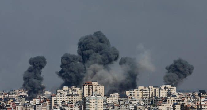 ‘Every war is a defeat!’ Pope Francis says, praying for peace in Israel and Palestine