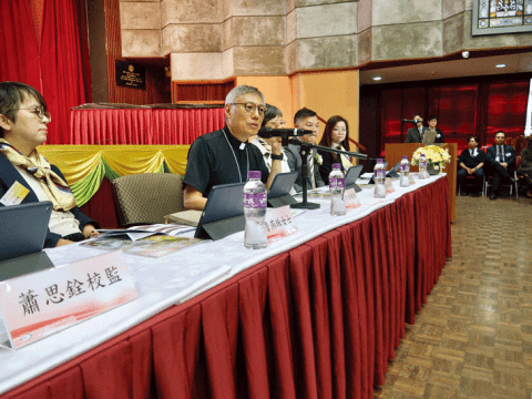 Cardinal warns against forgetting the mission of Catholic education