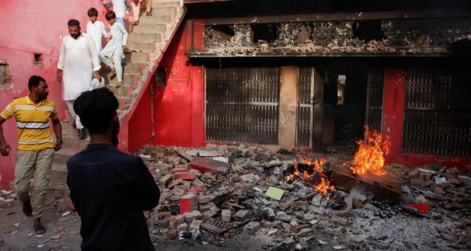 Pakistan’s Christians end year of persecution hoping new government will bring respite Pakistan’s Christians end year of persecution hoping new government will bring respite