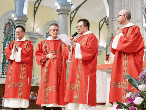 Four new permanent deacons ordained for Hong Kong