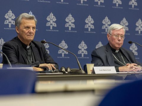 Second synod session to open with penitential liturgy Second synod session to open with penitential liturgy