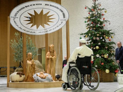 Thanking donors for Vatican creche, Christmas tree, pope prays for peace