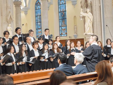 Hong Kong Catholics honour Pope Francis with concert and Mass 