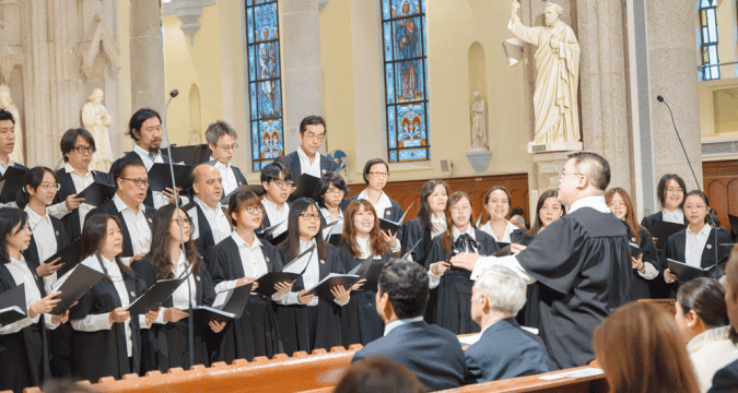 Hong Kong Catholics honour Pope Francis with concert and Mass Hong Kong Catholics honour Pope Francis with concert and Mass