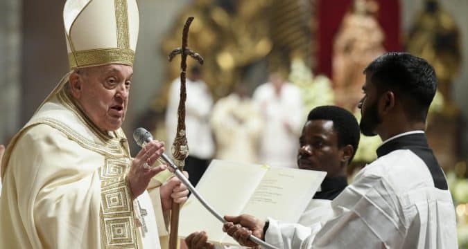 Religious poverty, chastity, obedience are signs of hope, pope says