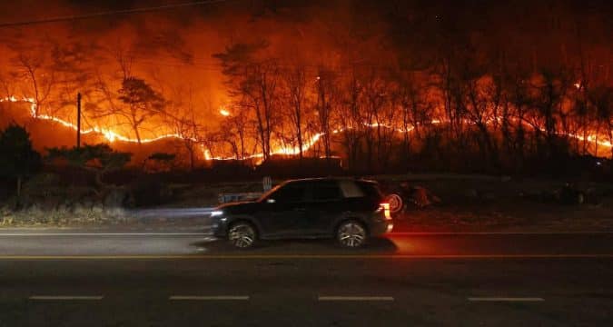 Church seeks support for victims of rampaging Korean wildfires Church seeks support for victims of rampaging Korean wildfires
