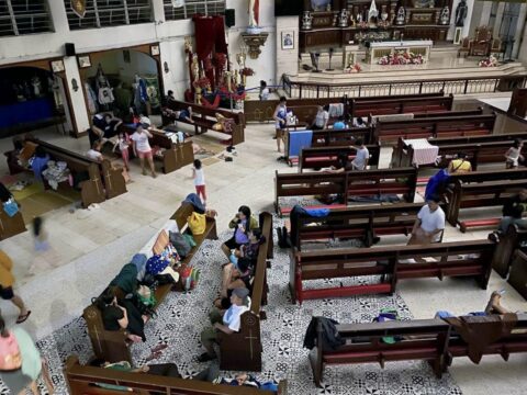 Appeals for aid as flooding displaces thousands in the Philippines Appeals for aid as flooding displaces thousands in the Philippines