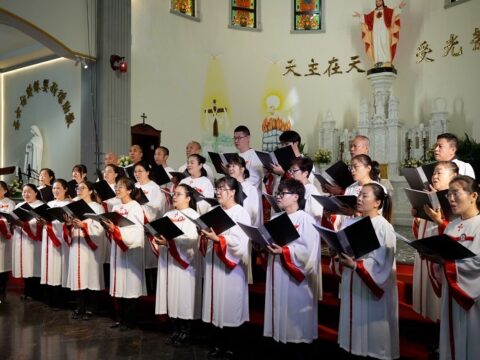 Music to celebrate 10th anniversary of Yangjiabao church, China Music to celebrate 10th anniversary of Yangjiabao church, China