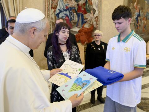 Pope meets young people returned to Ukraine from Russia