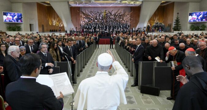 Christmas reminds us that God can be found in the ordinary, pope says Christmas reminds us that God can be found in the ordinary, pope says