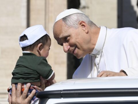 Pope’s voice remains spiritual, not political Pope’s voice remains spiritual, not political