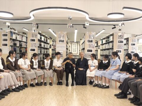 Cardinal and Buddhist master offer anxious students wisdom for the present