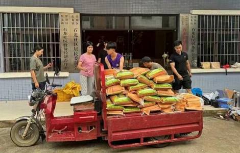 Timely aid to victims of devastating China floods