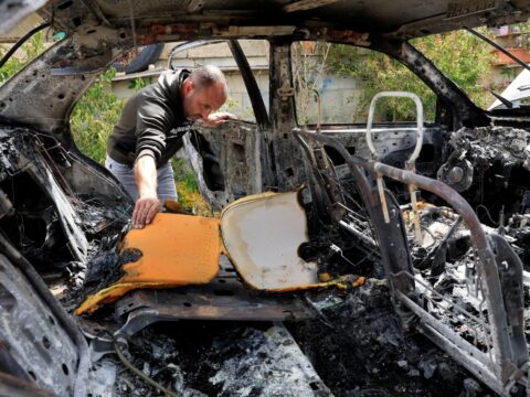 Pope calls for end to West Bank violence, pursuit of two-state solution