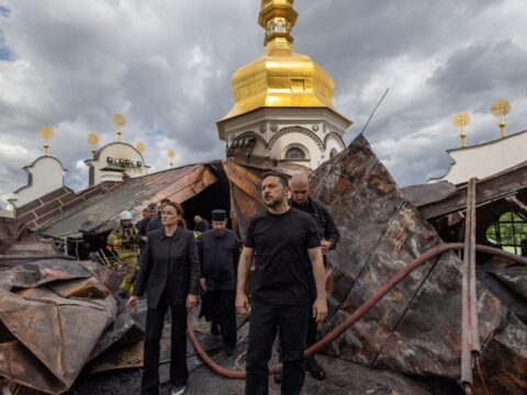 Pope Leo expresses hope that Ukraine and Russia negotiations bear fruit